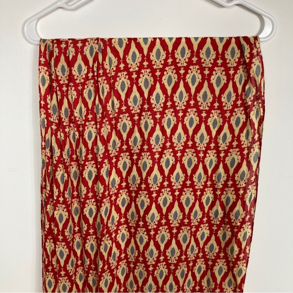 Bundle of 2 Fashion Scarves- Red and Blue - Picture 3 of 12